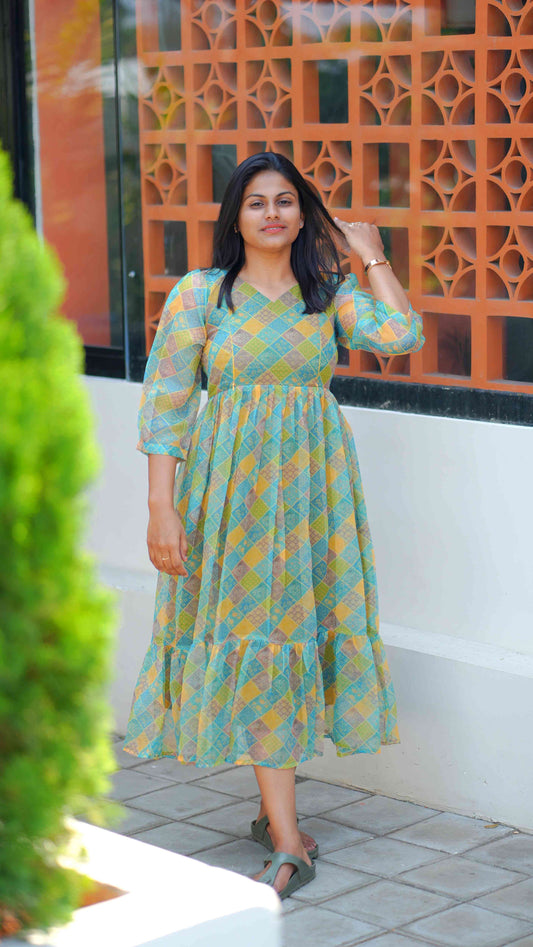 Riya grid maxi